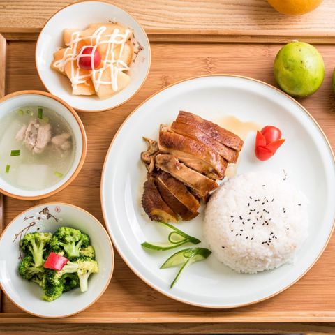 成都市区单位团餐定制多少钱_成都本地团餐定制_成都市金锦程餐饮管理咨询有限公司